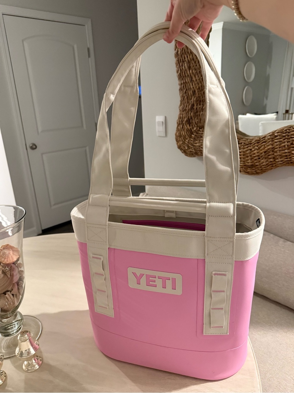 YETI Camino 20 pink/aspen - Picture 3 of 5